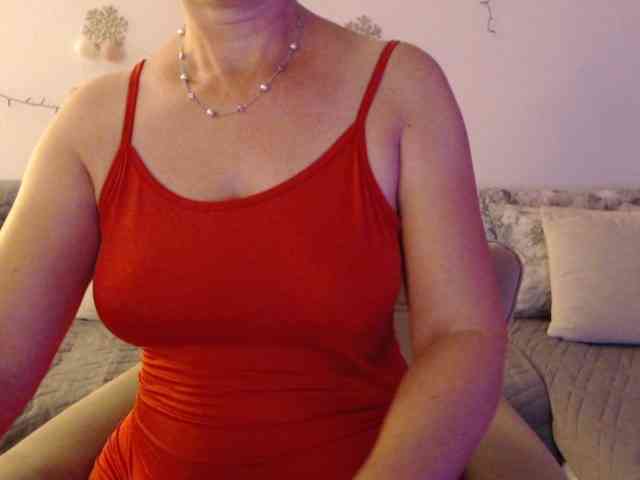 goodSnowQueen webcam
