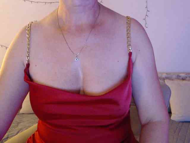 goodSnowQueen webcam