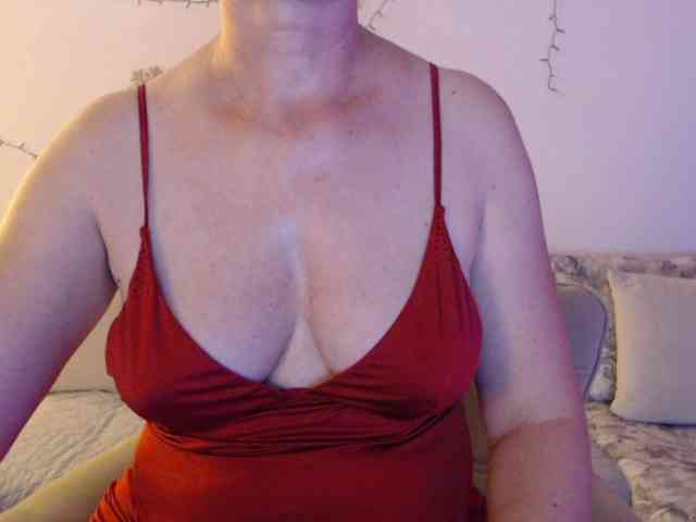 goodSnowQueen webcam
