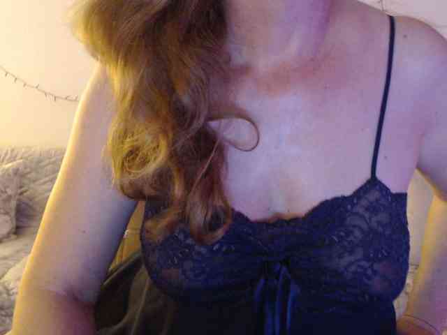 goodSnowQueen webcam