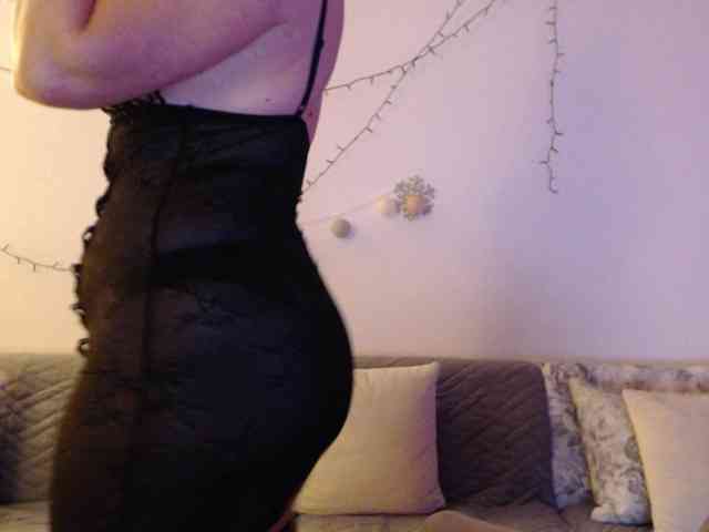 goodSnowQueen Live Webcam on BongaCams