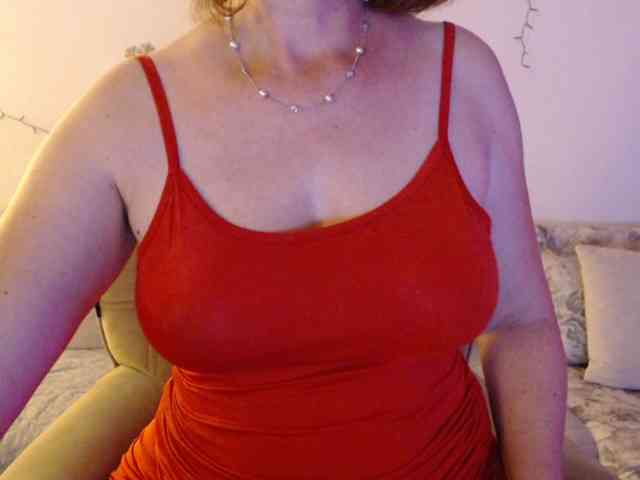 goodSnowQueen webcam