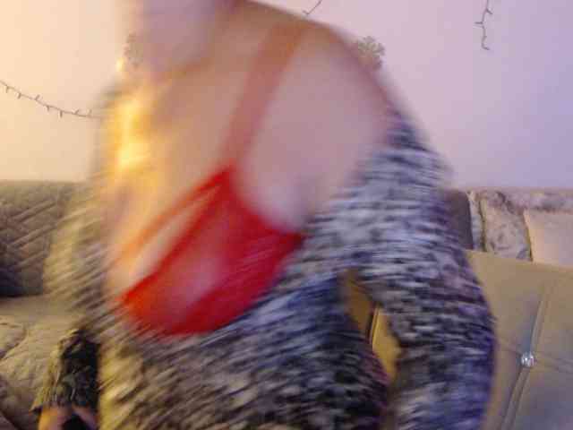 goodSnowQueen webcam