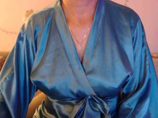 goodSnowQueen webcam