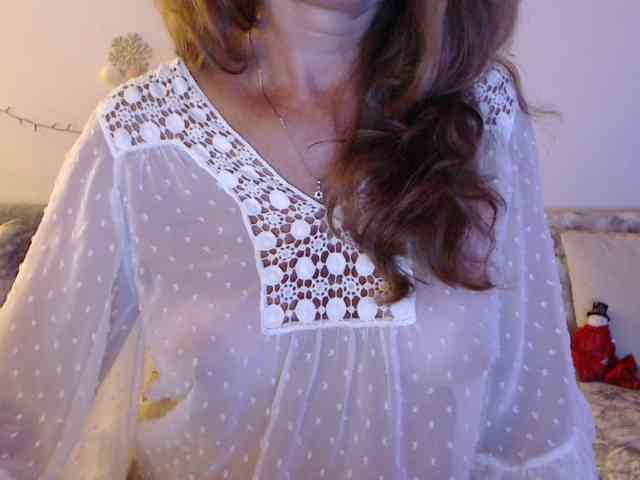 goodSnowQueen webcam