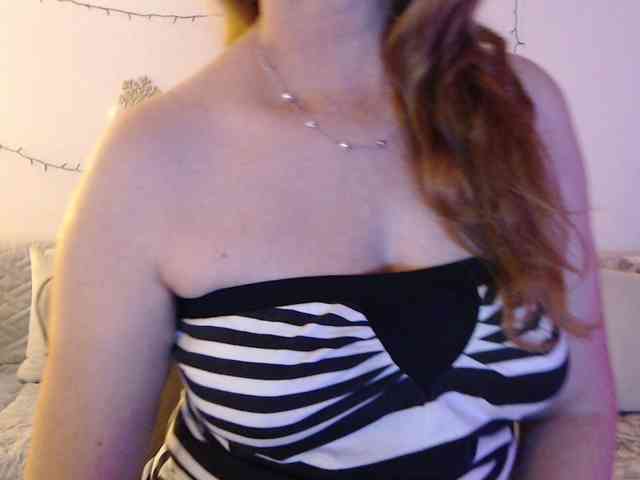 goodSnowQueen webcam