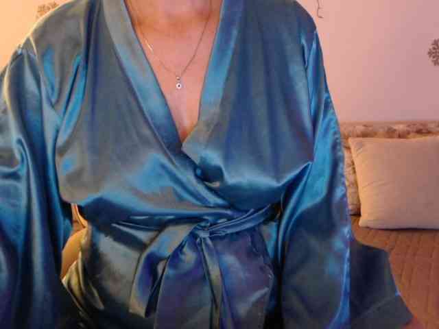goodSnowQueen webcam