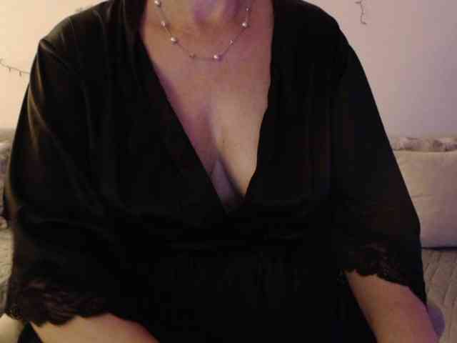 goodSnowQueen webcam