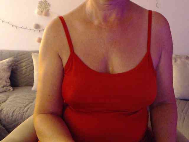 goodSnowQueen webcam