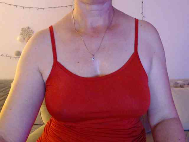 goodSnowQueen webcam