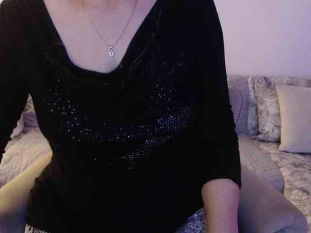 goodSnowQueen webcam