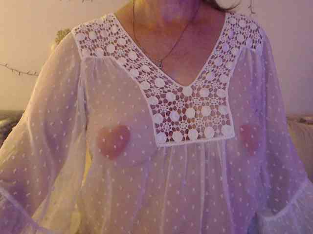 goodSnowQueen webcam