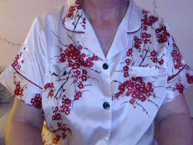 goodSnowQueen webcam