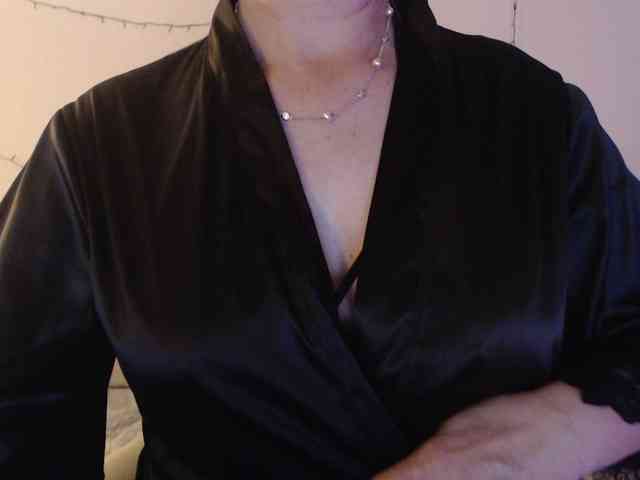 goodSnowQueen webcam