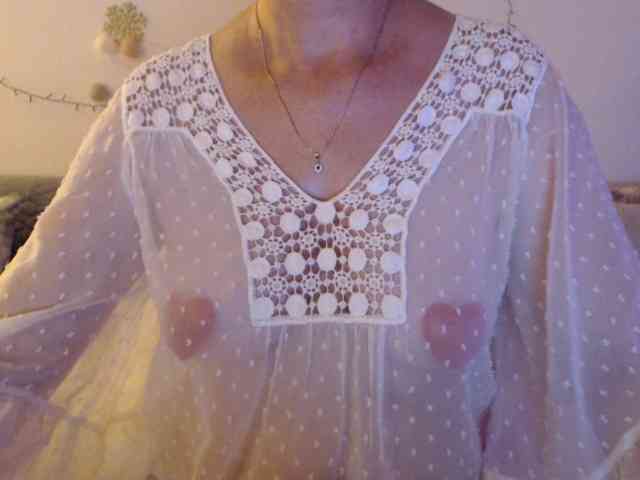 goodSnowQueen webcam