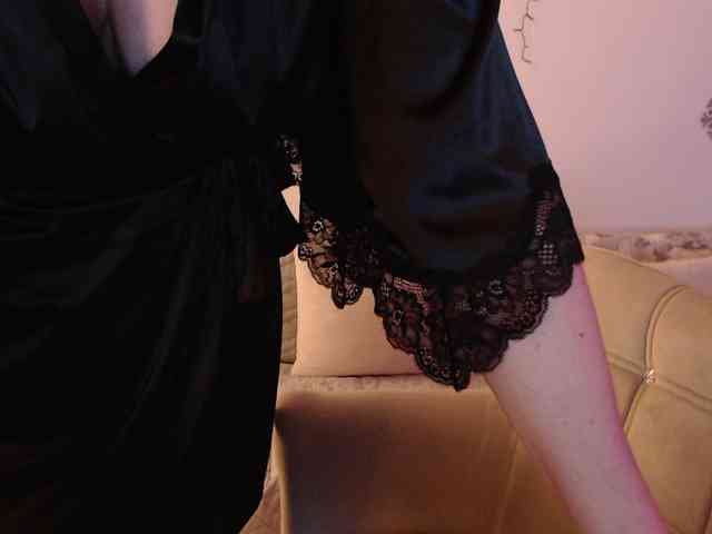 goodSnowQueen webcam