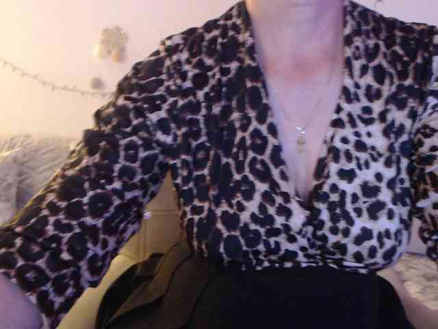 goodSnowQueen webcam