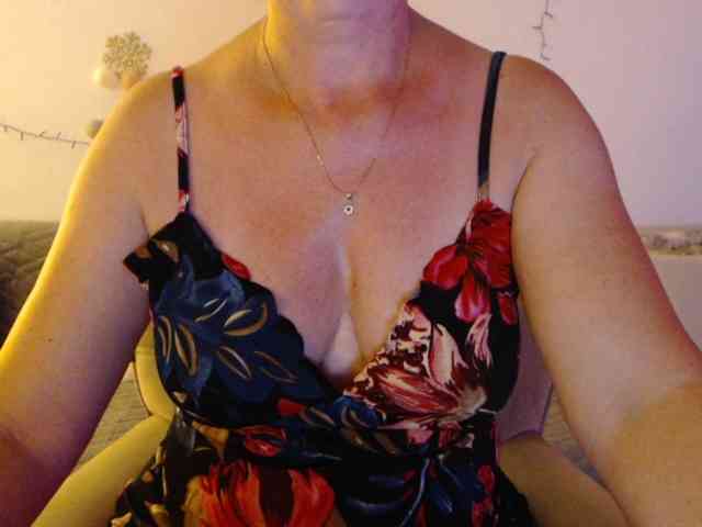nude amateur GoodSnowQueen