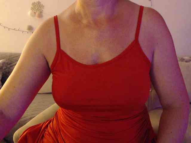 goodSnowQueen webcam