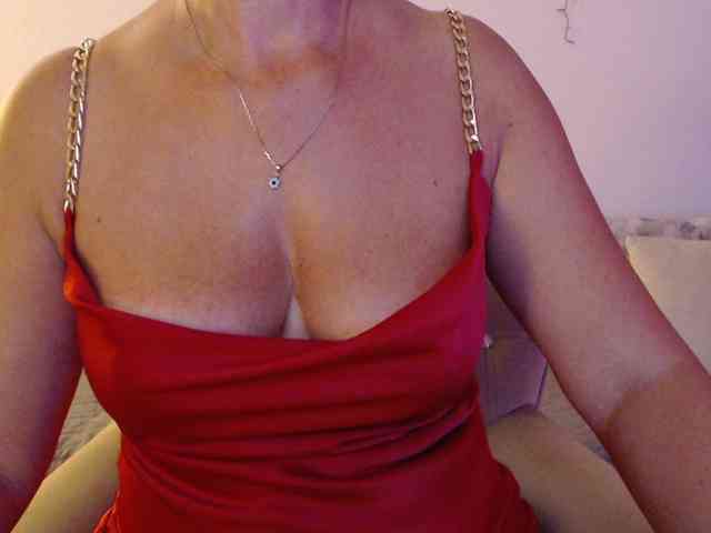 goodSnowQueen webcam