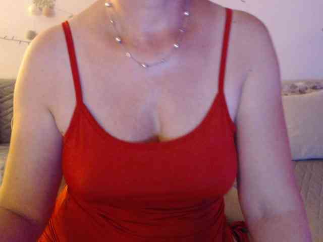 goodSnowQueen webcam