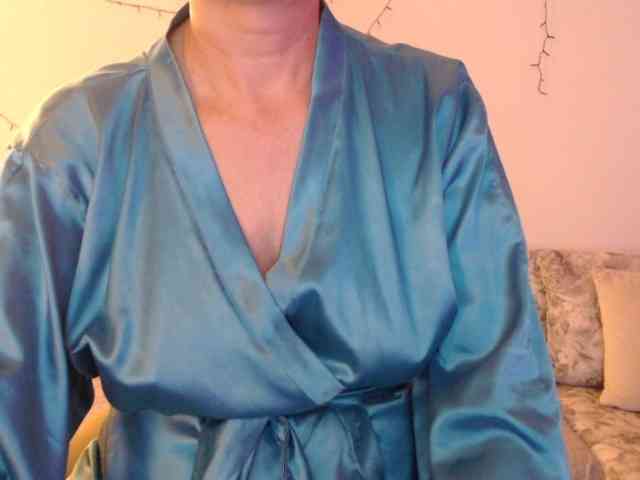 goodSnowQueen webcam