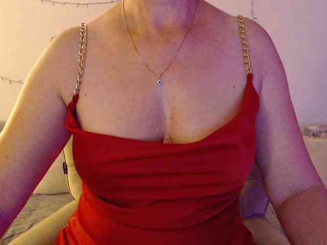 goodSnowQueen webcam