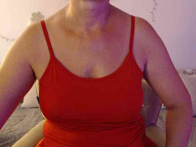 goodSnowQueen webcam