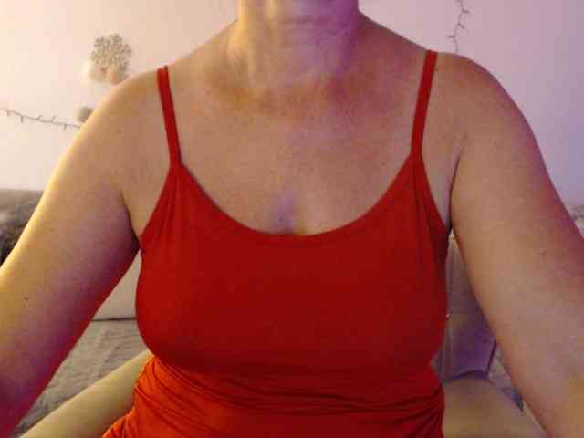 goodSnowQueen webcam