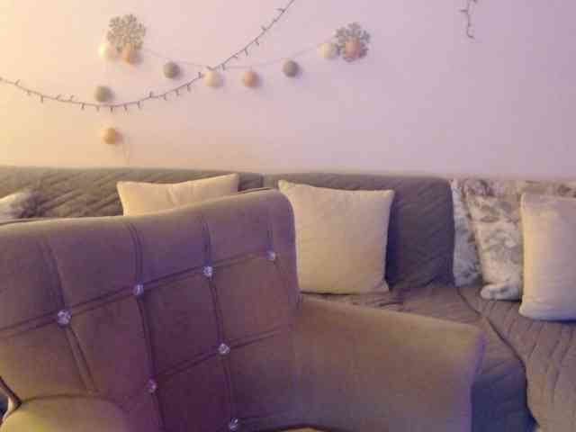 goodSnowQueen webcam
