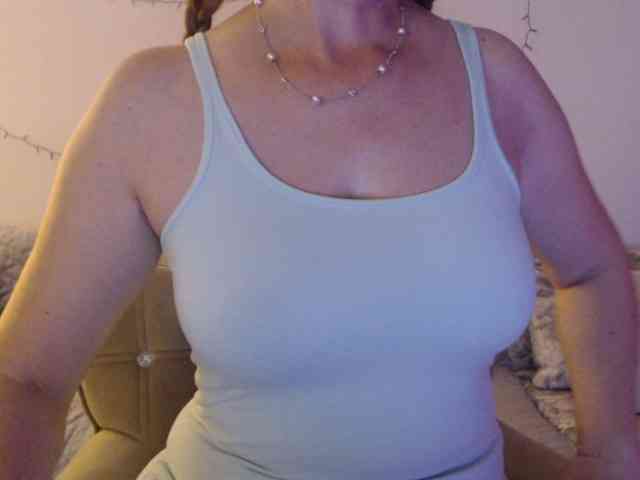 goodSnowQueen webcam