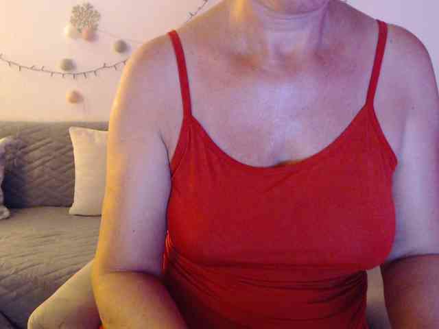 goodSnowQueen webcam