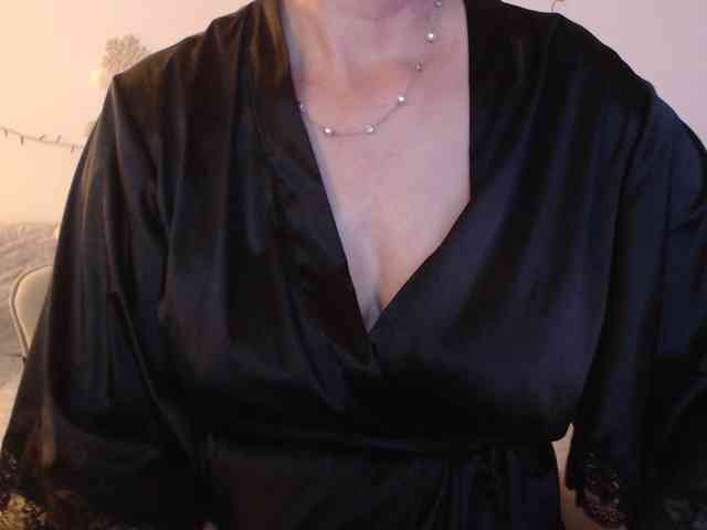 goodSnowQueen webcam