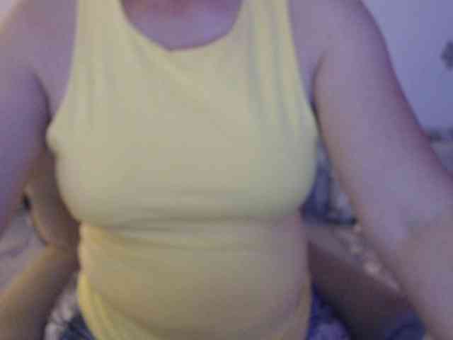 goodSnowQueen webcam