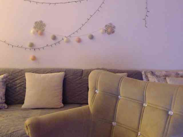 goodSnowQueen webcam