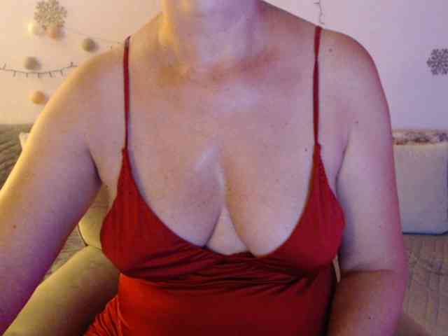 goodSnowQueen webcam