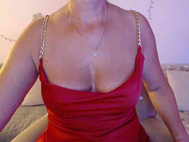 goodSnowQueen webcam