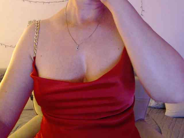 goodSnowQueen webcam