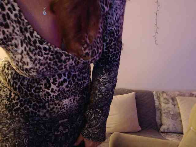 goodSnowQueen webcam