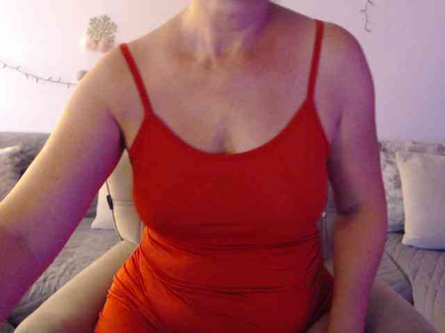goodSnowQueen webcam