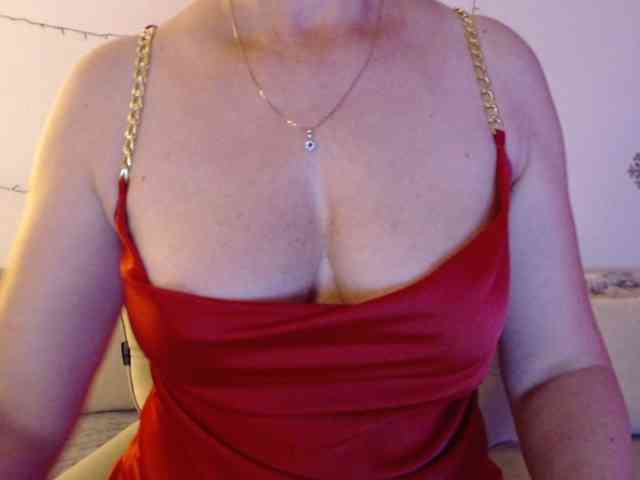 goodSnowQueen webcam