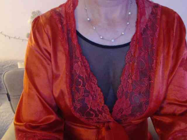 goodSnowQueen webcam