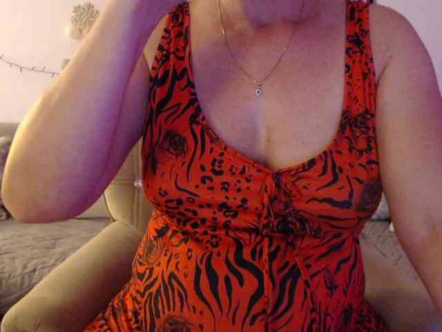 goodSnowQueen webcam