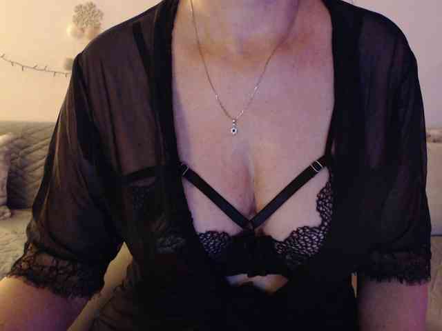 goodSnowQueen webcam