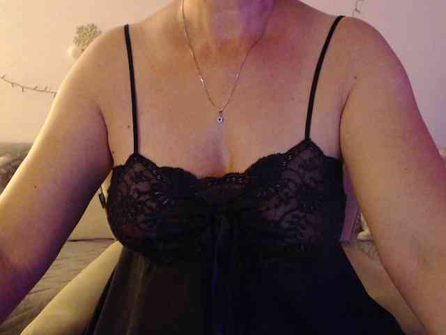 goodSnowQueen webcam