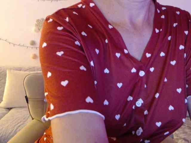 goodSnowQueen webcam