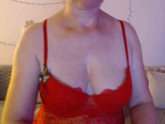 goodSnowQueen webcam