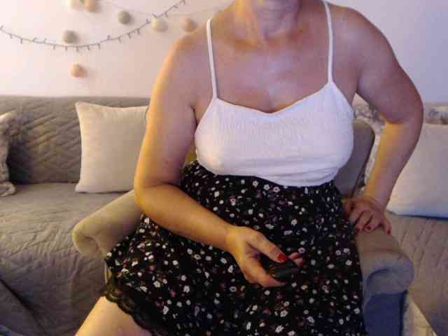 goodSnowQueen webcam