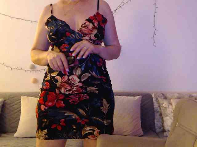 goodSnowQueen webcam