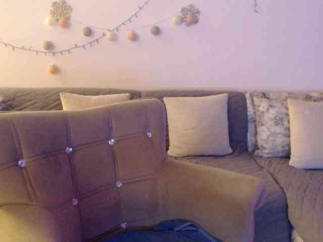 goodSnowQueen webcam